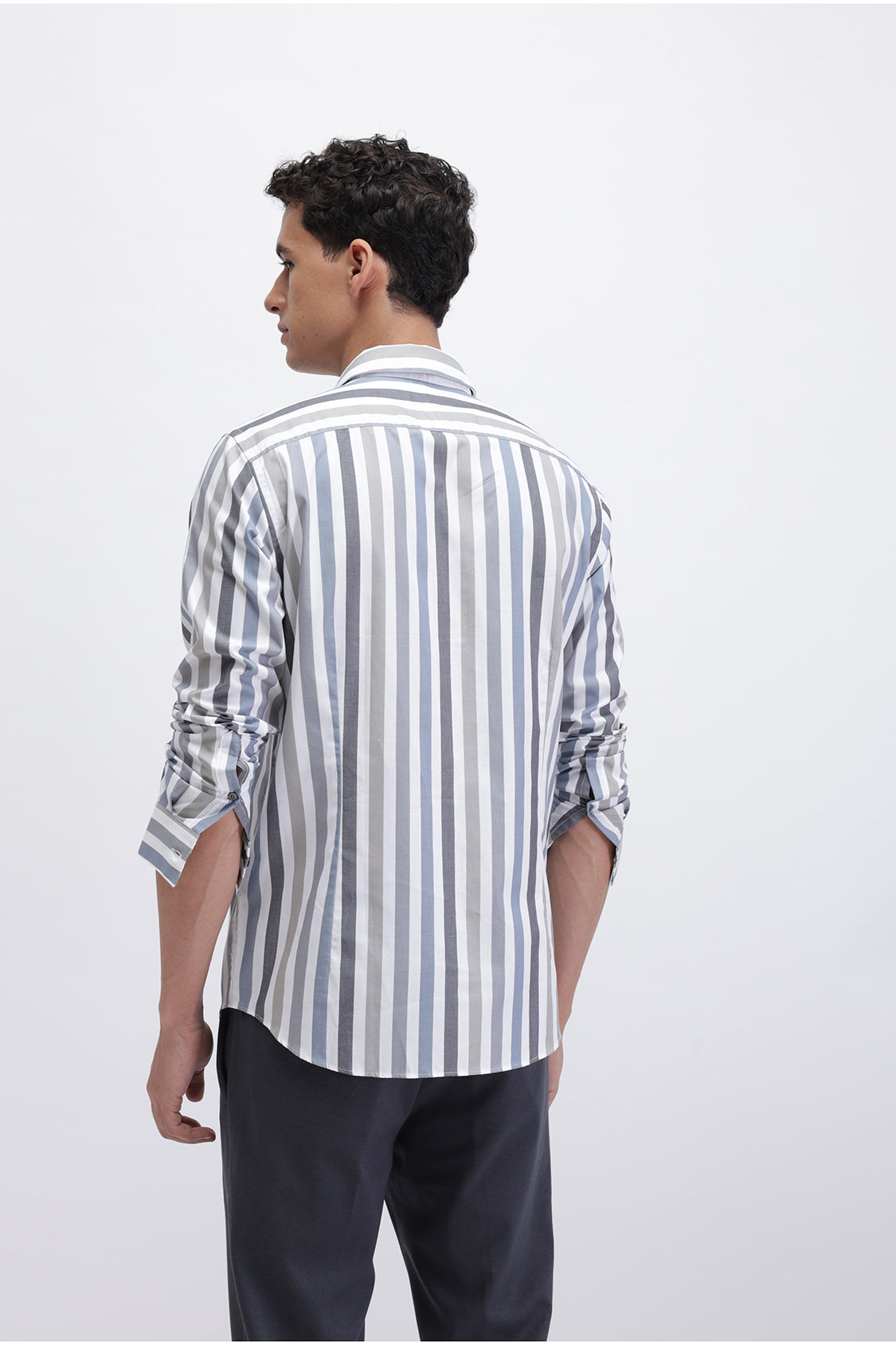 VERTICAL STRIPED SHIRT
