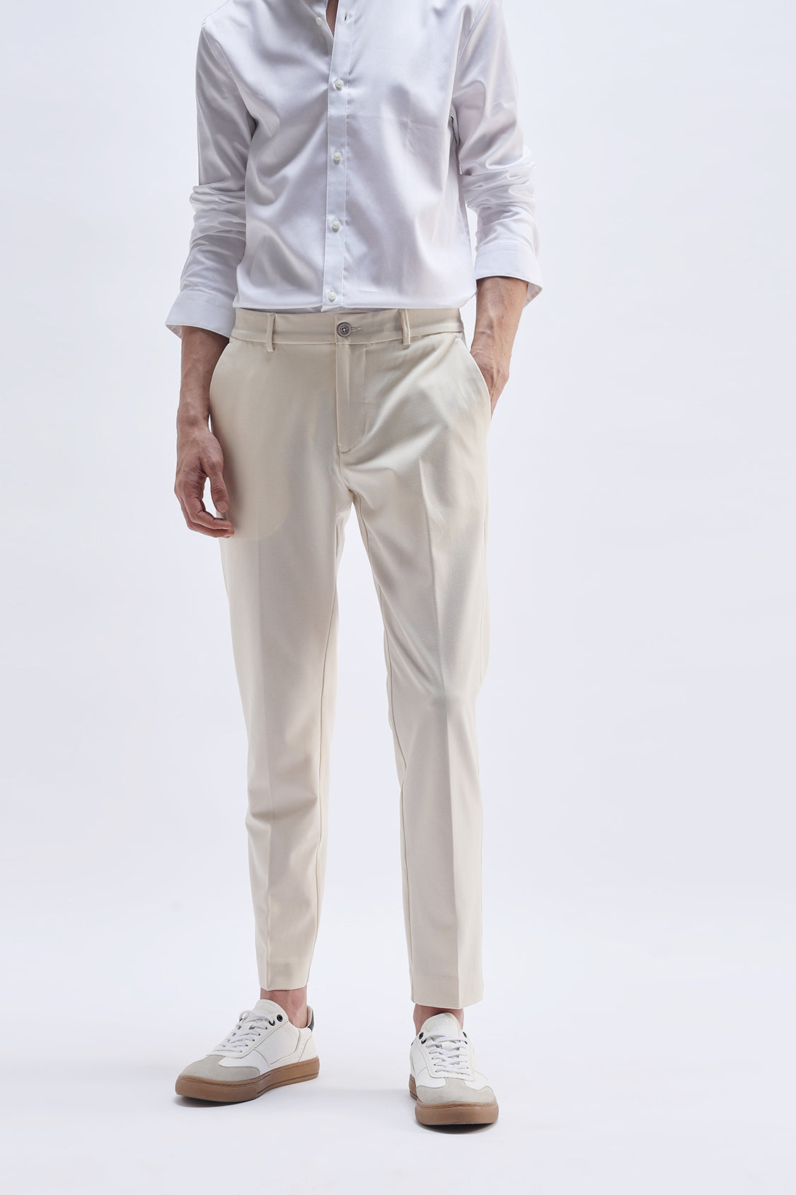 SLIM FIT CASUAL TROUSER