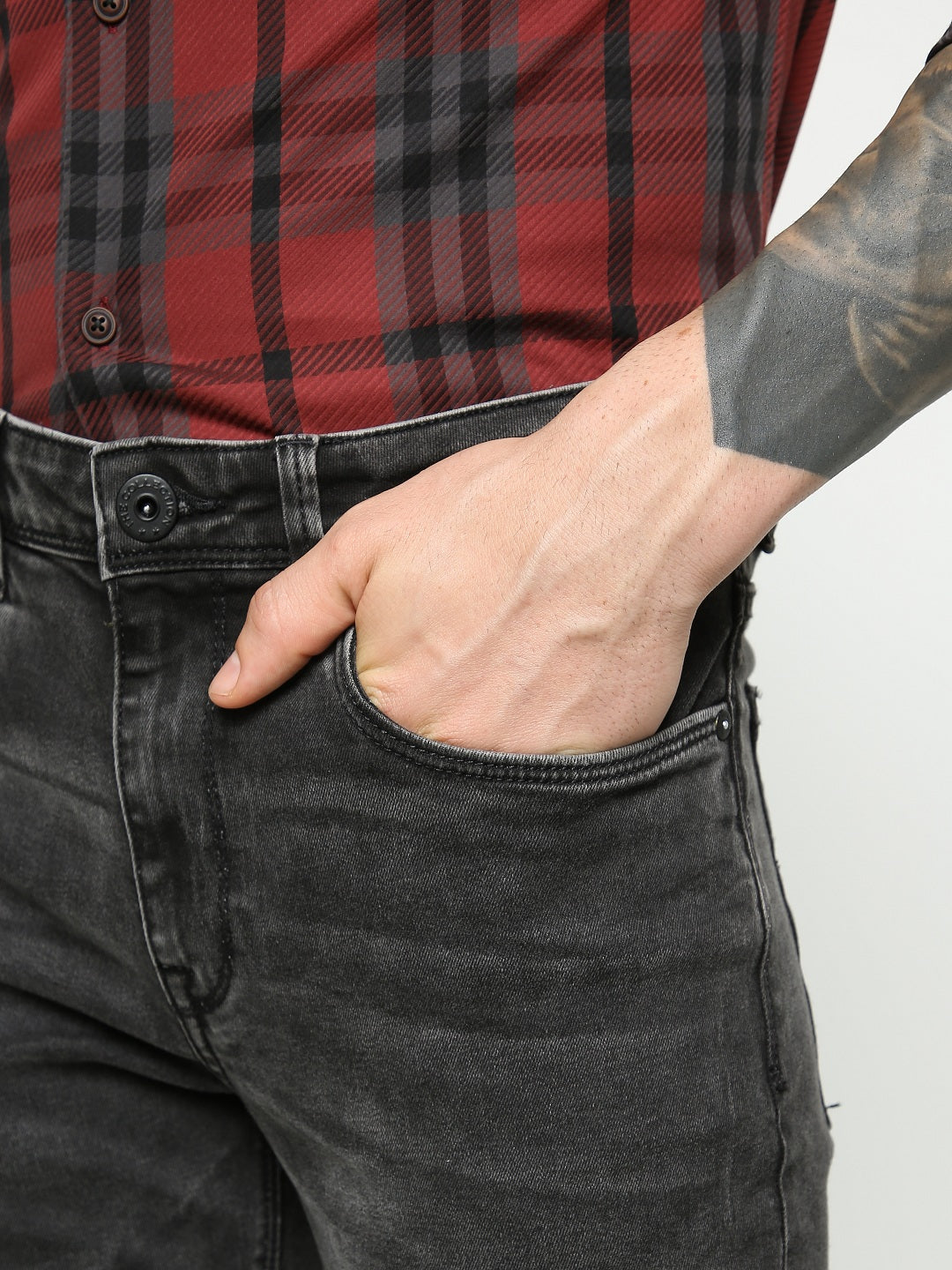 Men Slim Mid Rise Black Jeans