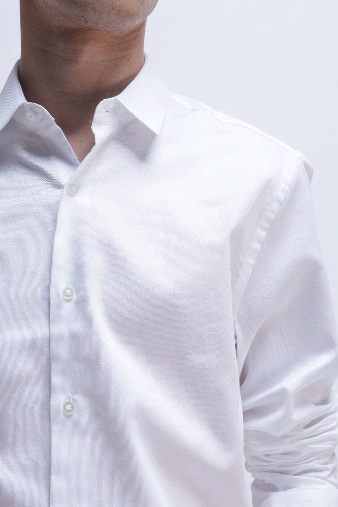 SLIM FIT TEXTURED SHIRT