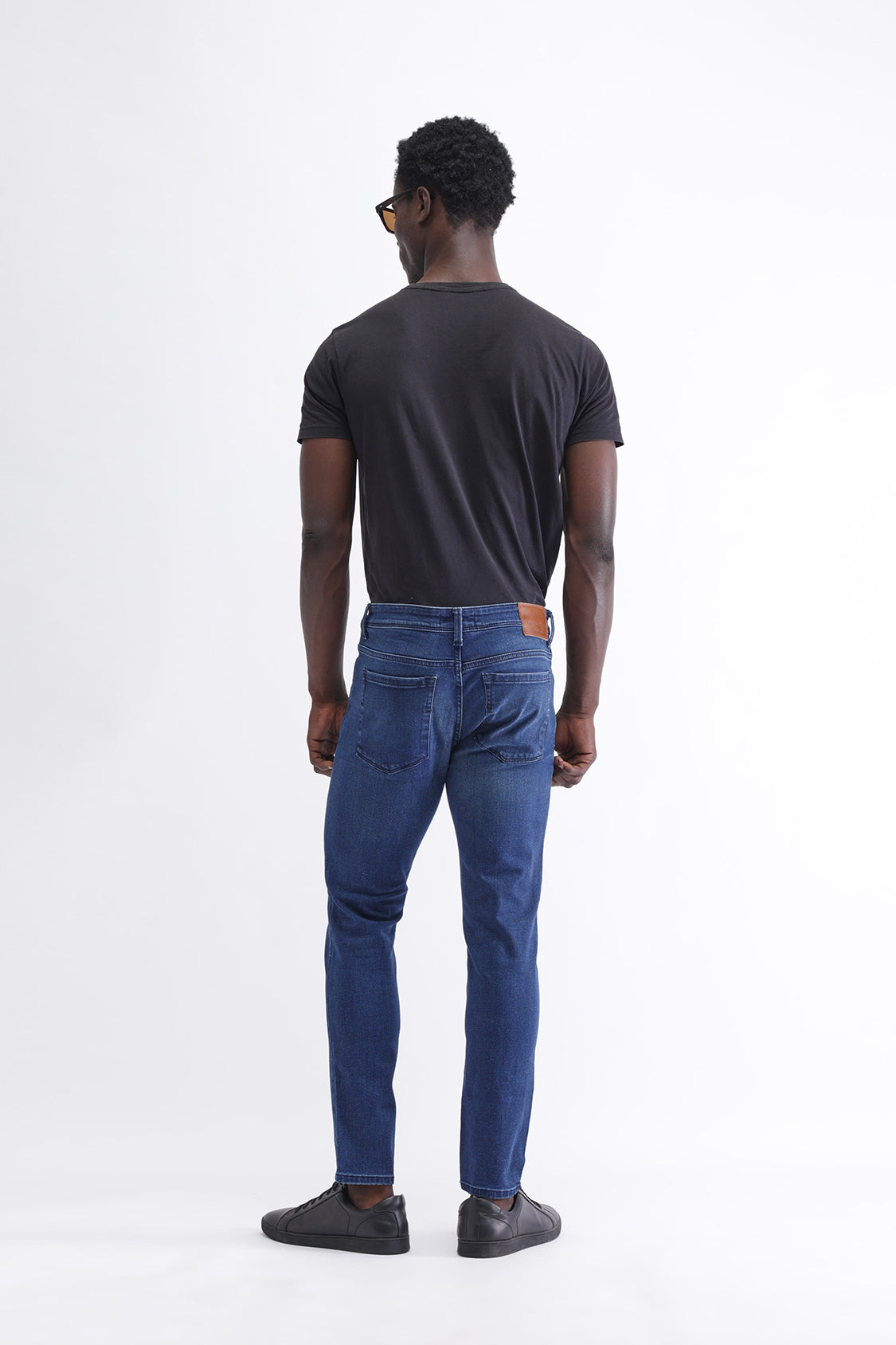 Men Slim Mid Rise Blue Jeans