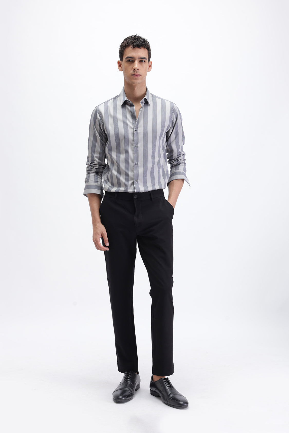 STRIPED SLIM FIT SHIRT