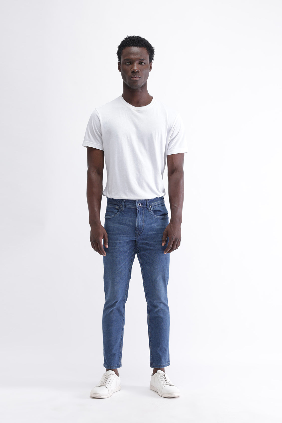 Men Slim Mid Rise Light Blue Jeans